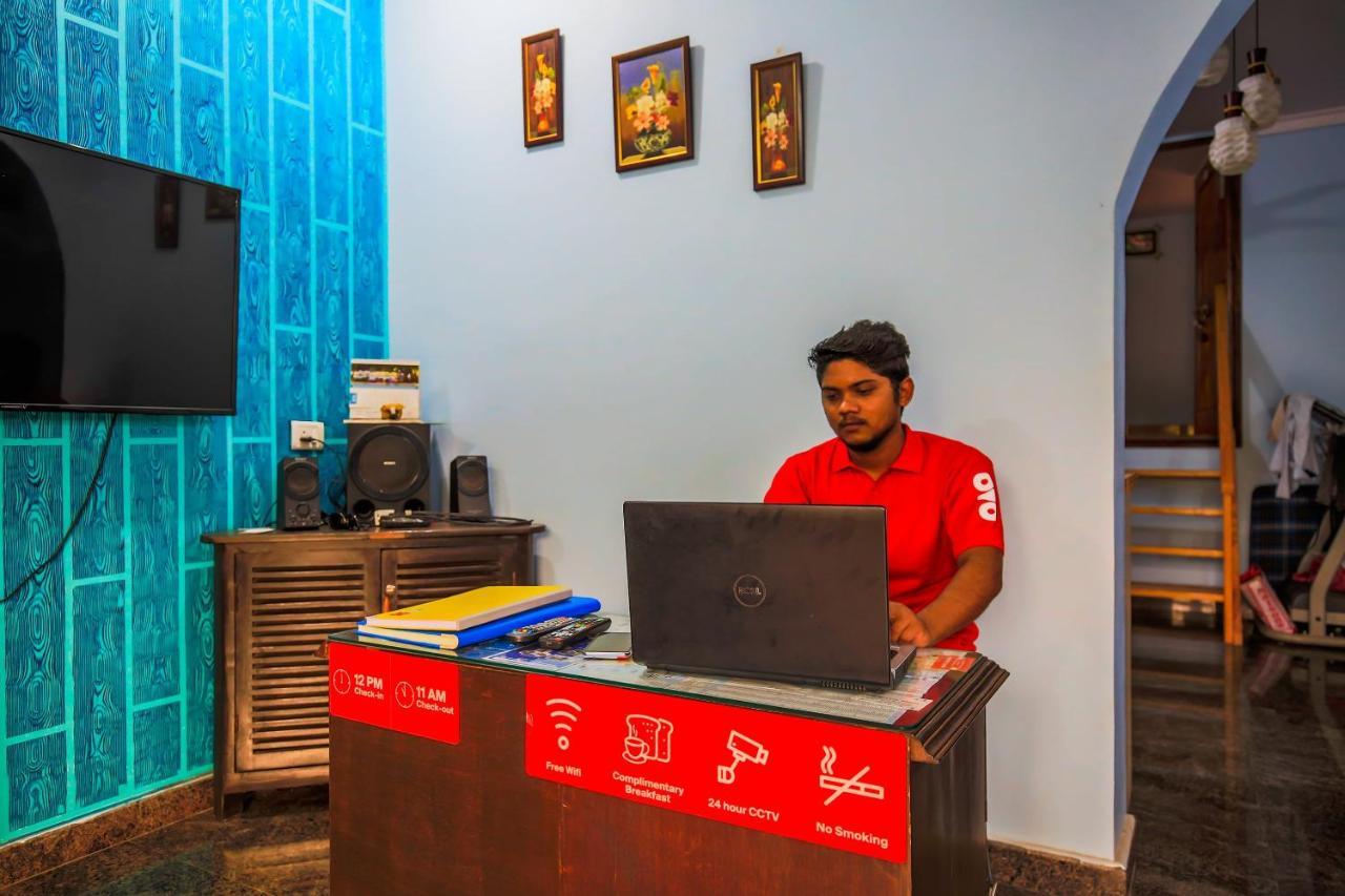 Oyo 15626 The Sovva Hotel Morjim Ngoại thất bức ảnh