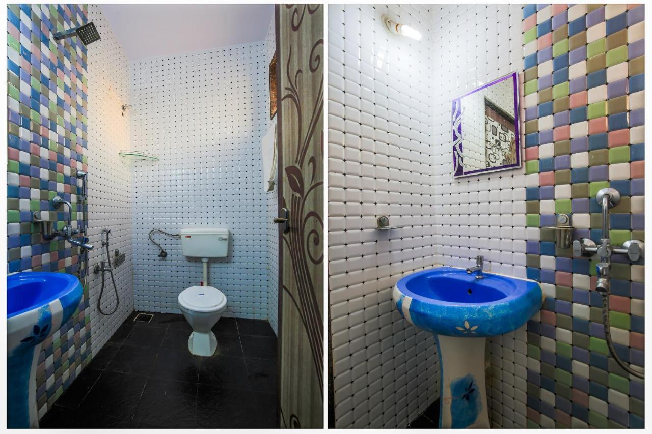 Oyo 15626 The Sovva Hotel Morjim Ngoại thất bức ảnh